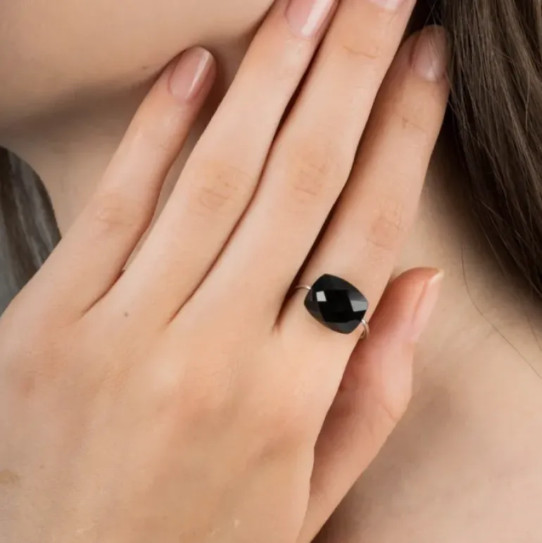 BAGUE OR BLANC COUSSIN ONYX